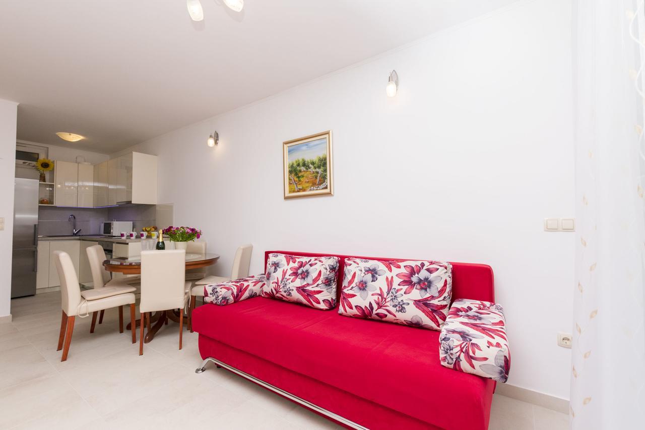 Apartment Ivanka Omiš Exterior foto
